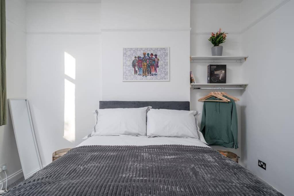 Beautiful Luxe 3 Bedroom With 4 Beds * London