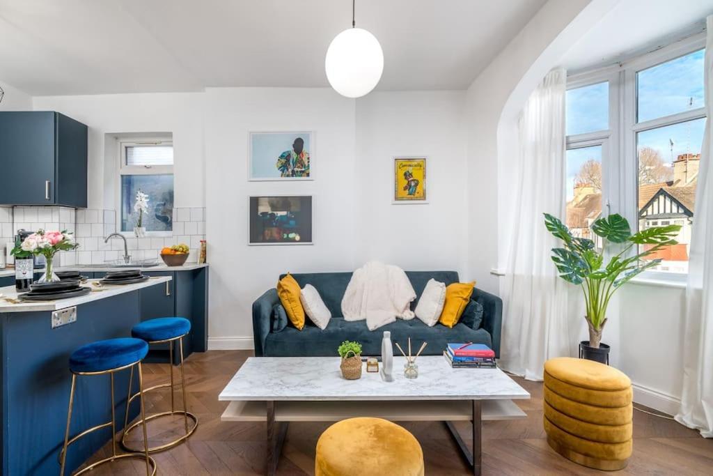 Beautiful Luxe 3 Bedroom With 4 Beds * London