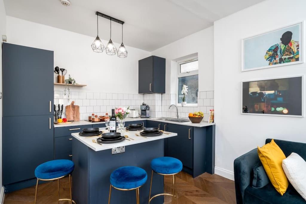 Beautiful Luxe 3 Bedroom With 4 Beds